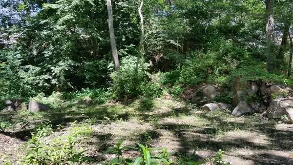 Gloucester, MA 01930,5 Wolf Hill Road