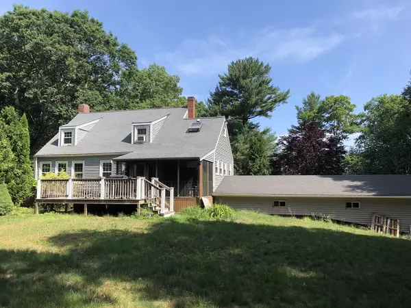 Lakeville, MA 02347,104 Crooked Lane