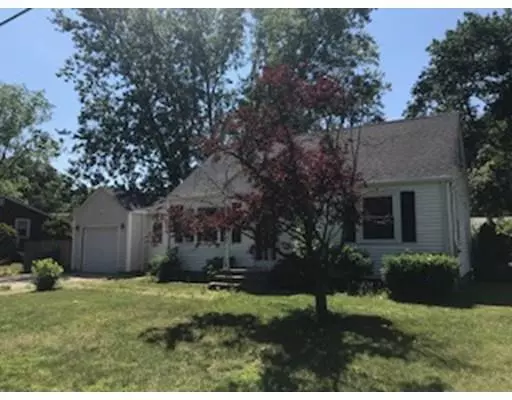 29 Pinegrove Ave, Warwick, RI 02889