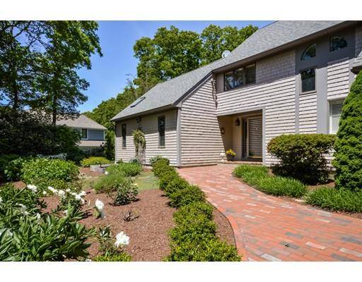 66 Clear Pond Rd, Falmouth, MA 02540