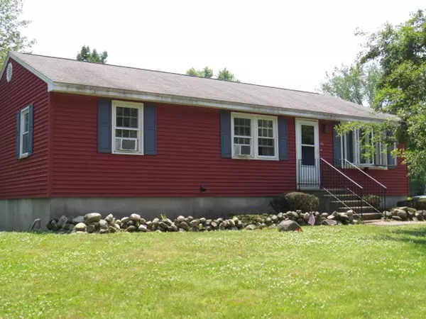 68 Clinton St Ext, Amesbury, MA 01913