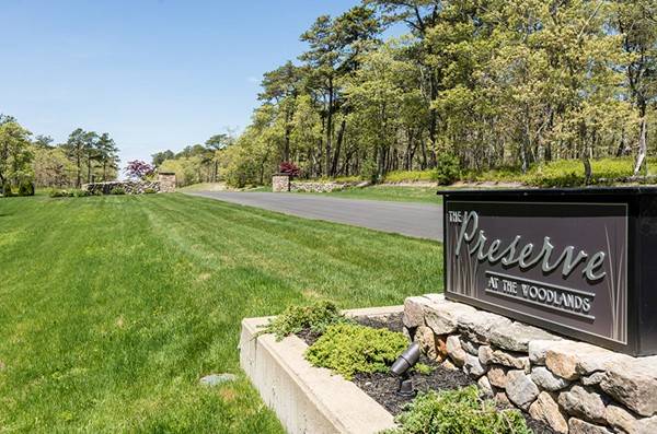 4 Paddock Road, Oak Bluffs, MA 02557