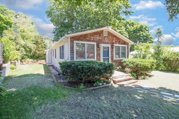 27 Theatre Colony Way, Plymouth, MA 02360