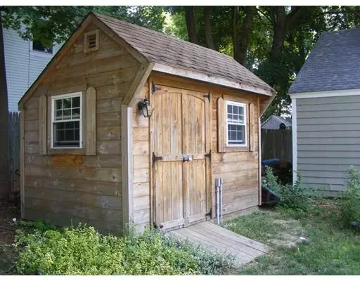 Middleboro, MA 02346,91 Bourne Street