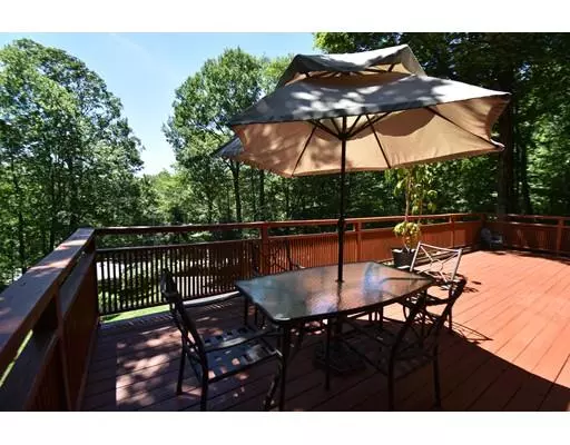 Westhampton, MA 01027,371 Main Rd