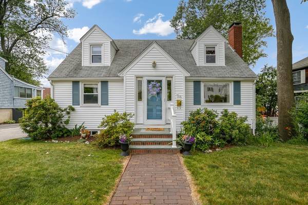 136 Chaffee Ave, Waltham, MA 02453