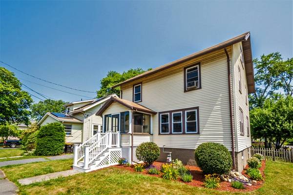 36 Essex St, Framingham, MA 01702