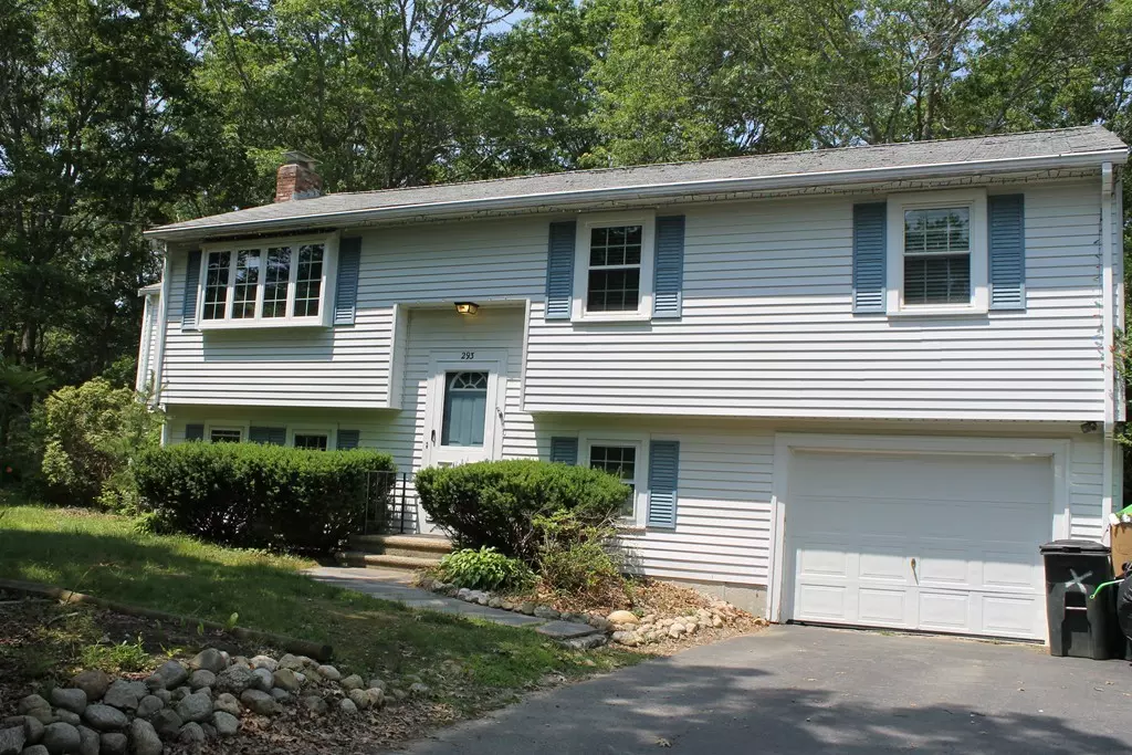 Falmouth, MA 02536,293 Club Valley Dr