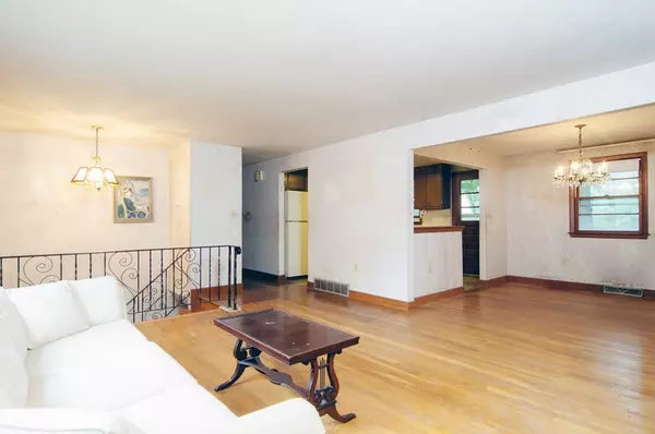 Weymouth, MA 02190,14 Fargo Road