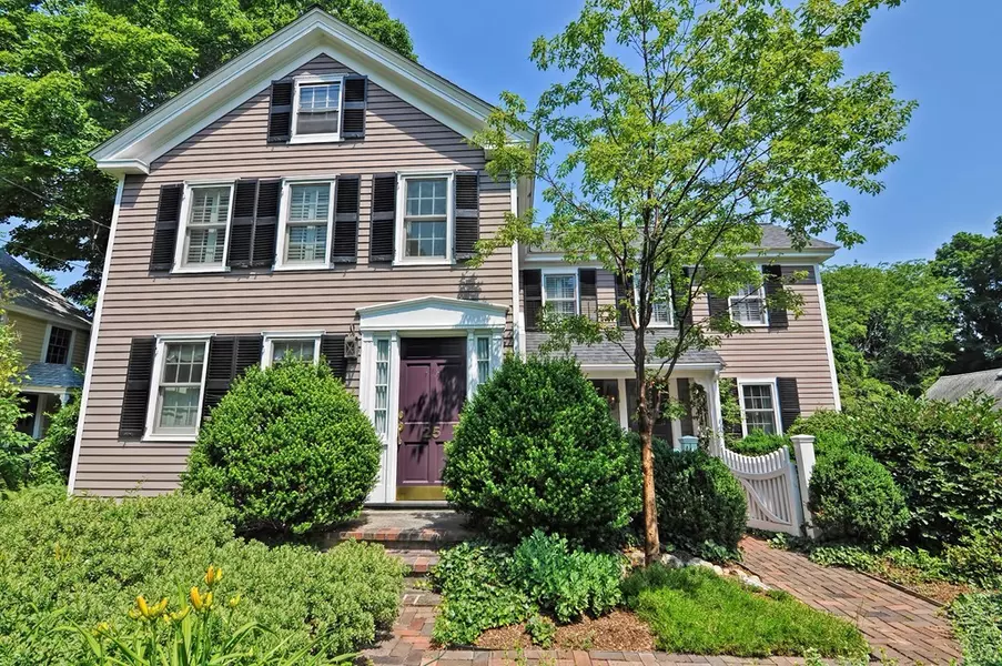 25 Irving Place, Holliston, MA 01746