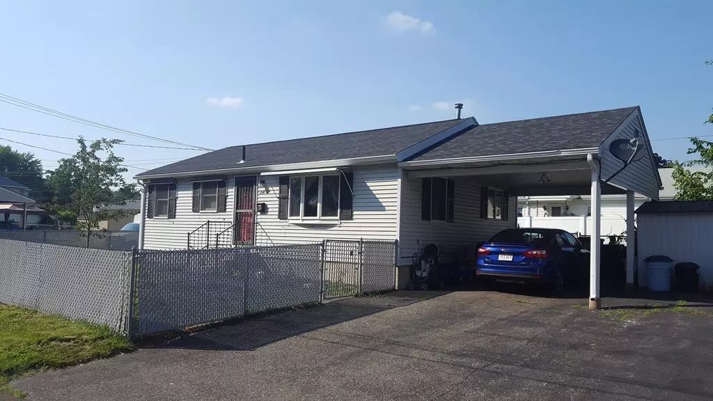 62 Clark St, Chicopee, MA 01013