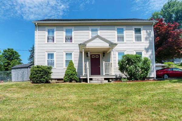 7 Main St, Spencer, MA 01562