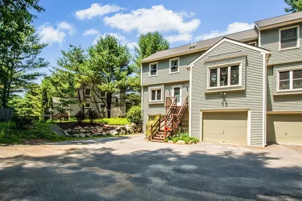 Hubbardston, MA 01452,9 S Cove Rd #9