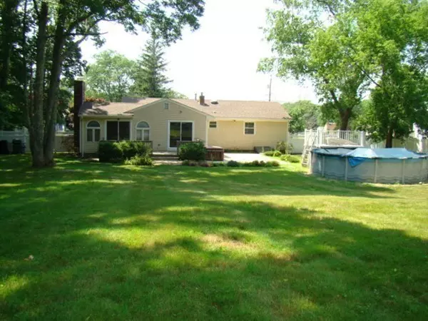 Swansea, MA 02777,647 Sharps Lot Road