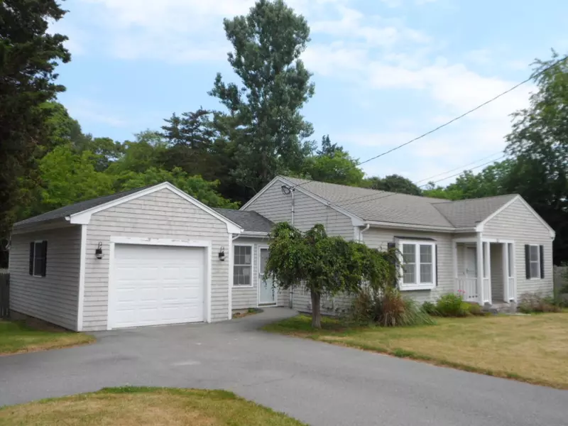 35 Fairhaven Rd., Mattapoisett, MA 02739