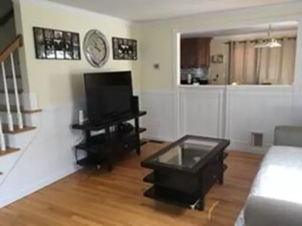 Raynham, MA 02767,68 Gatsby Dr #8