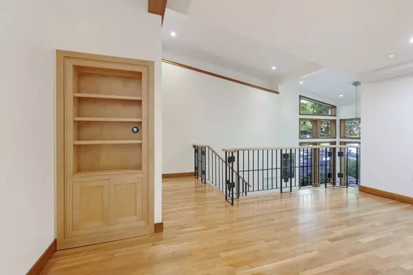 Lexington, MA 02420,30 Partridge Rd