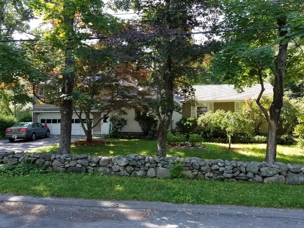 Bedford, MA 01730,3 Noreen Dr