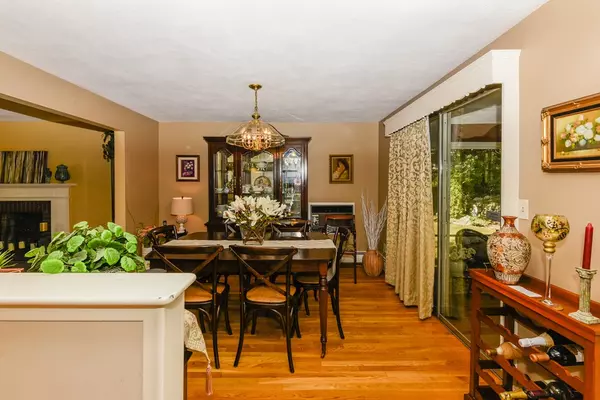 Dedham, MA 02026,126 Scott Cir