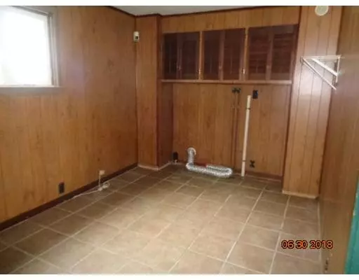 Lynn, MA 01902,93 President Street