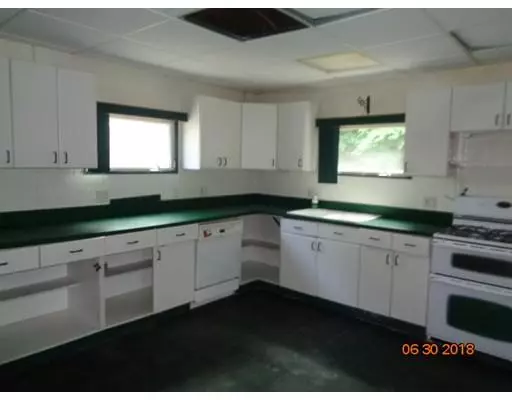 Lynn, MA 01902,93 President Street