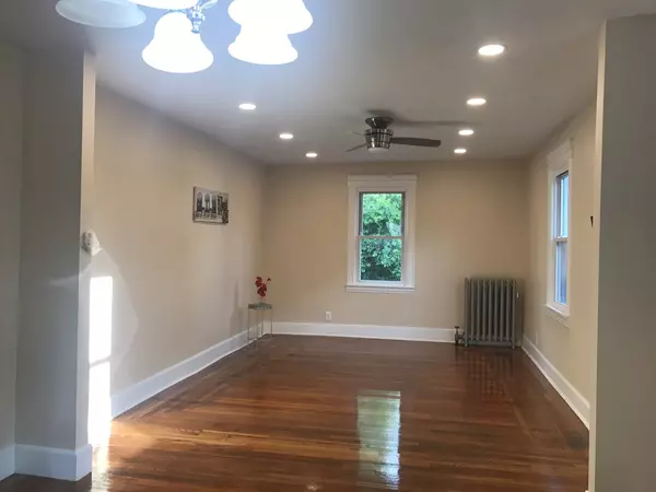 Springfield, MA 01109,57 Marlborough St