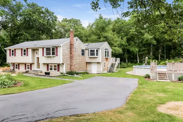 8 Churchill Rd, Plympton, MA 02367