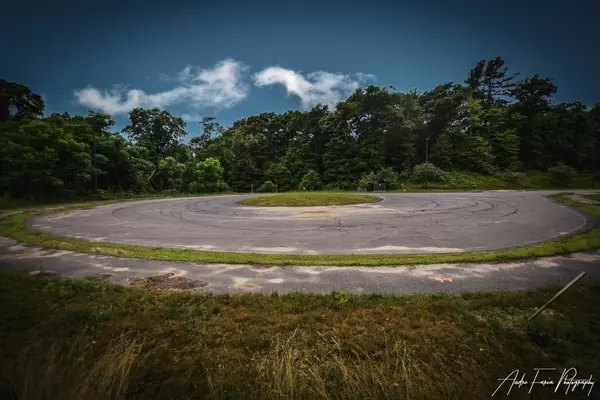 Lakeville, MA 02347,73 Riverside Drive (Tbb) #B