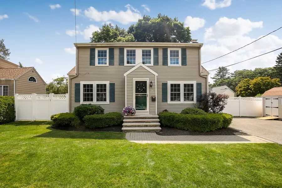 29 Bonad Road, Stoneham, MA 02180