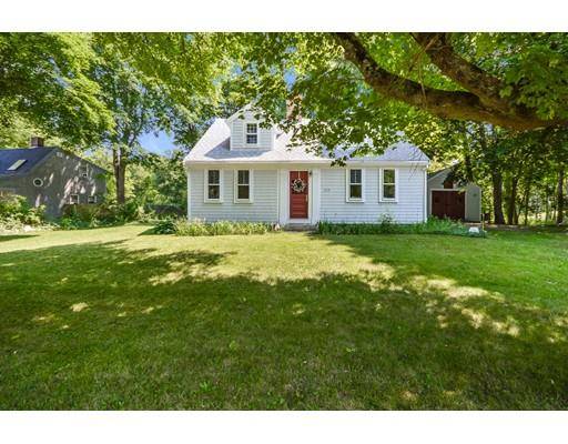 217 County Rd, Bourne, MA 02532