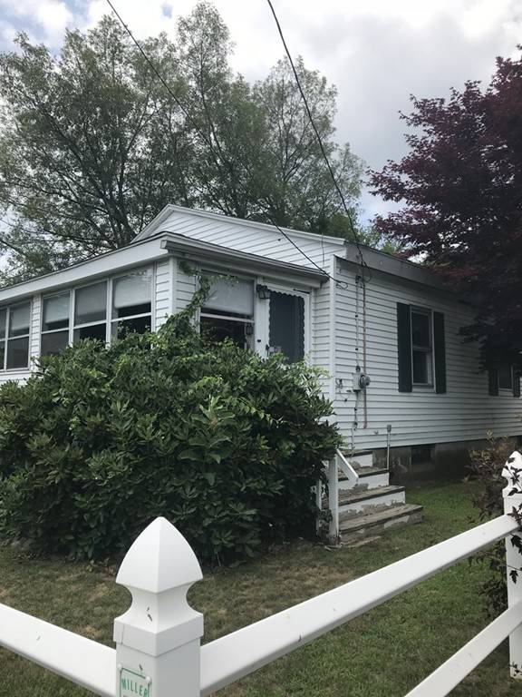 1 Wheelock Ave, Millbury, MA 01527