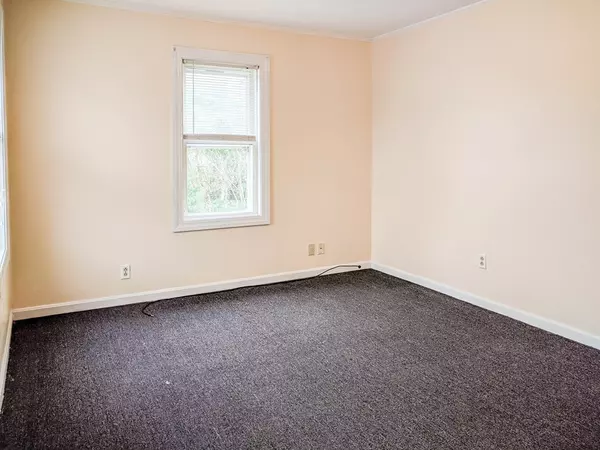 New Bedford, MA 02740,65 Short St