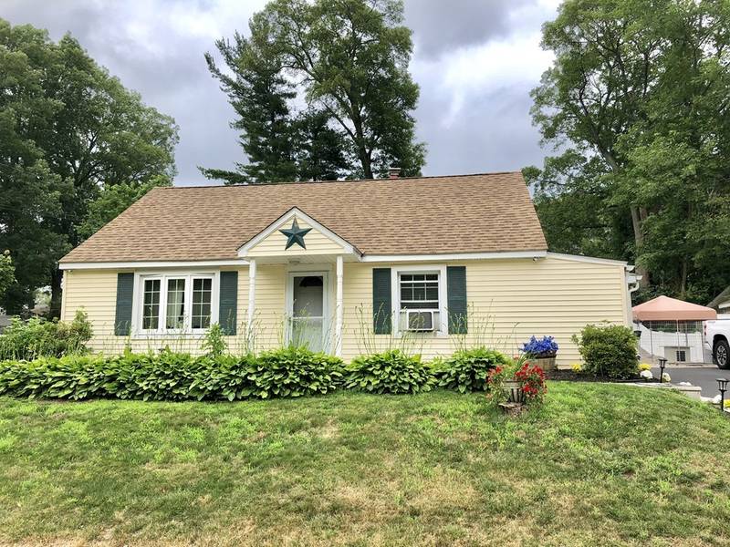 40 Warren Rd, Auburn, MA 01501