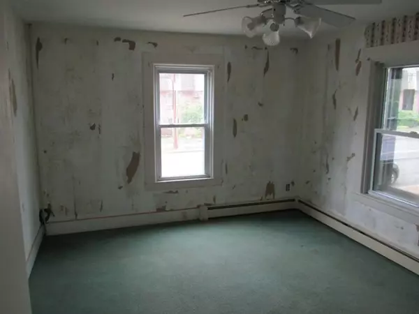 Palmer, MA 01069,3109 Main St