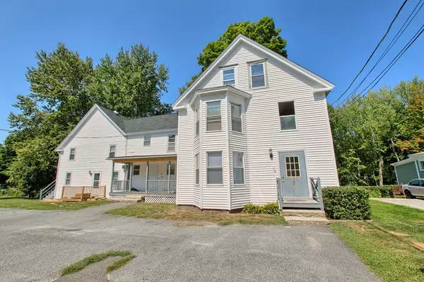 16 Railroad St, Pepperell, MA 01463