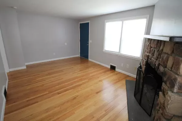 Springfield, MA 01109,34 Lamont Street