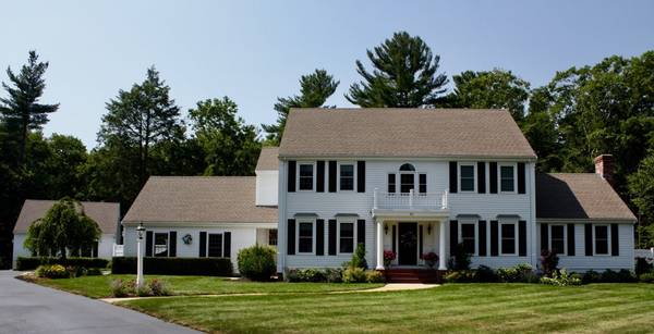 51 Cobblestone Ln, Hanover, MA 02339