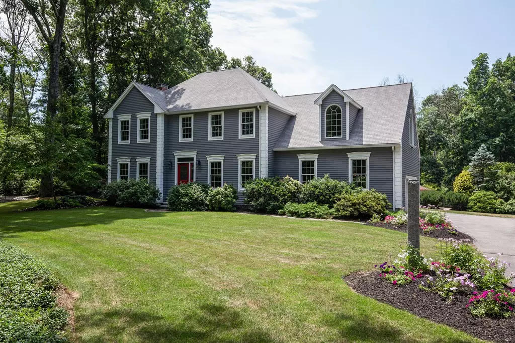 Upton, MA 01568,13 Plumbley Rd