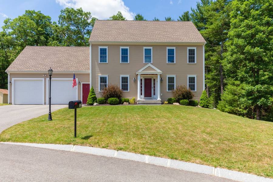 12 Hillside Lane, Bridgewater, MA 02324