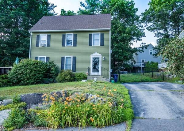 735 Hypine, Dracut, MA 01826