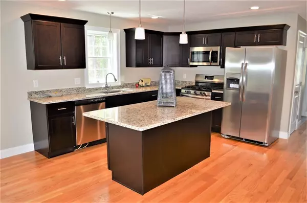 Westport, MA 02790,189 Davis Road