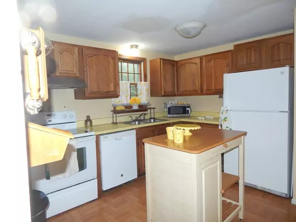 Barnstable, MA 02632,291 Great Marsh Rd