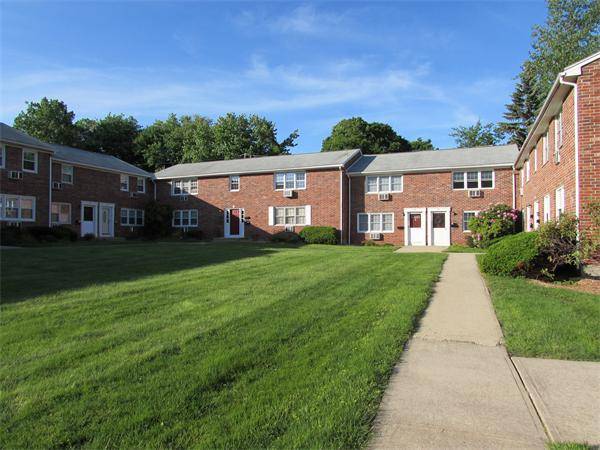 540 Granby Rd #32D, South Hadley, MA 01075