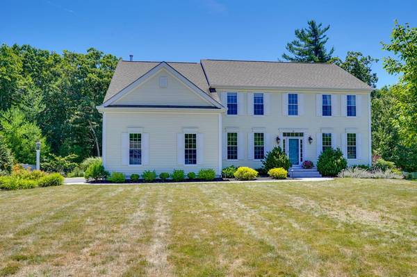 21 Francis Dr, Upton, MA 01568