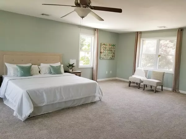 Somerset, MA 02726,344 Folsom