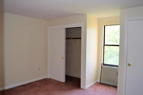 Plymouth, MA 02360,1B Marc Drive #12