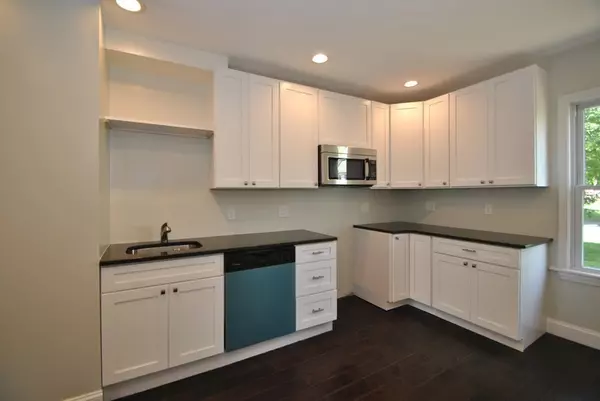 Whitman, MA 02382,43 Day Street