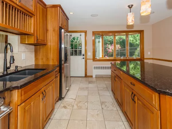 Waltham, MA 02451,31 Smith Street