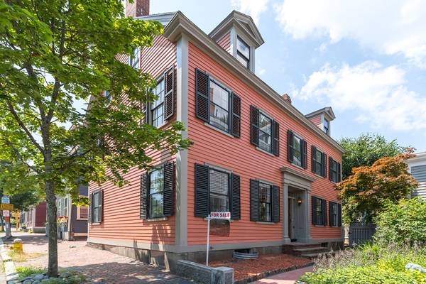 34 Summer St, Salem, MA 01970