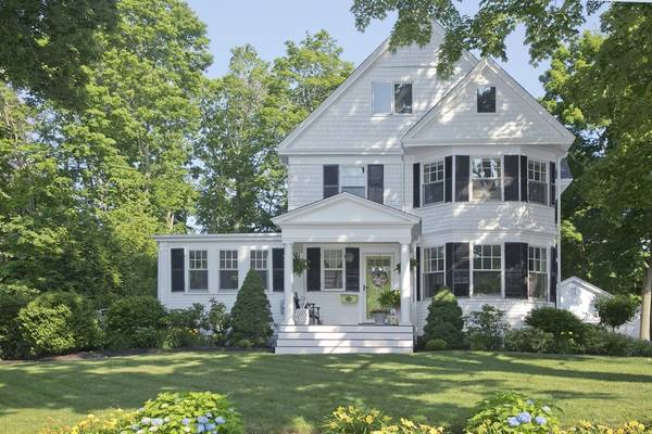 10 Elm St, Hingham, MA 02043